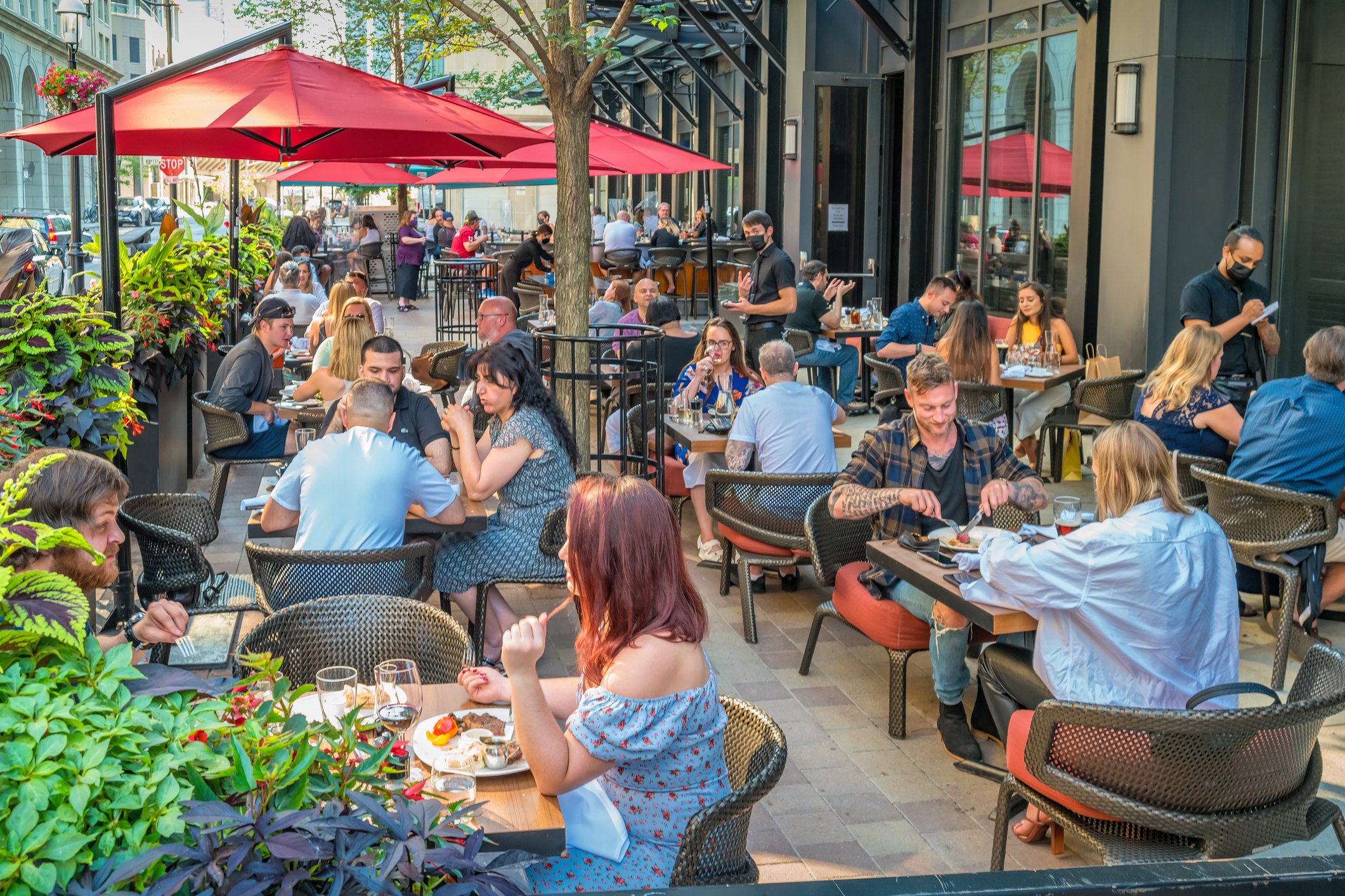 Outdoor dining -1327543020